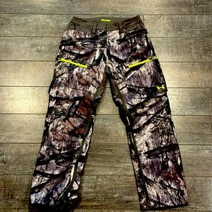 Under Armour scent control mossy oak camo hunting pants